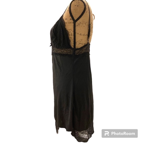 Black alluring slip Nightie Small, lace - Picture 3 of 5